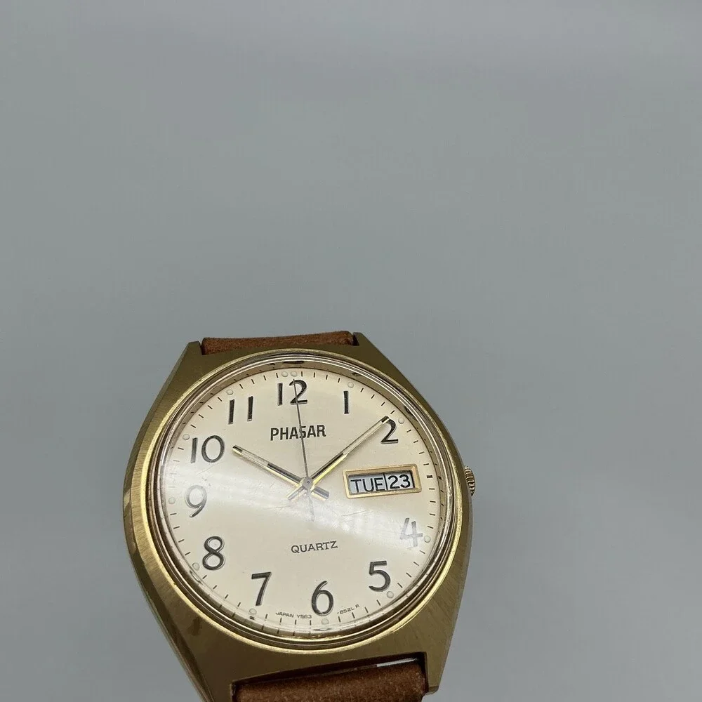 Vintage Phasar Mens Watch 35mm Y563-8430 Gold Tone Day Date New Battery